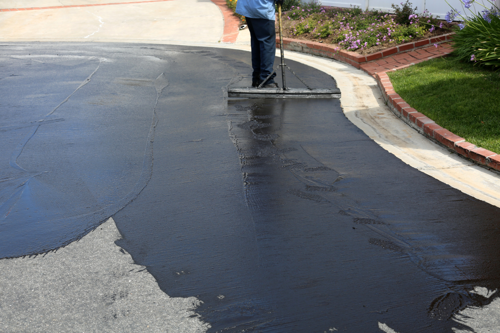 sealcoating a driveway - Seal-Rite